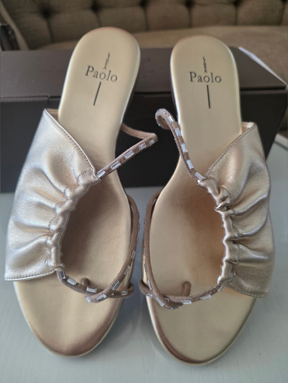 Linea Paolo Lane2 Women's Crystal Adorned Asymmetric Leather Sandal NIB US 9.5